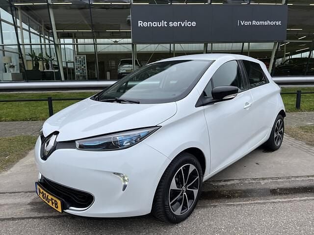 Wit Occasion 2017 Renault Zoe Intens Hatchback | € 6.750 (Eerlijke prijs) - Afbeelding 1/3