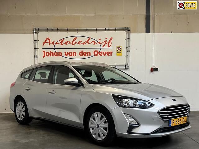 Grijs Occasion 2019 Ford Focus Trend Stationwagen | € 10.950 (Eerlijke prijs) - Afbeelding 1/4