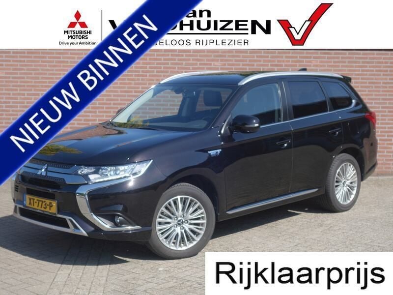 Zwart Gebruikt 2019 Mitsubishi Outlander SUV | € 22.950 (Goede deal) - Afbeelding 1/4