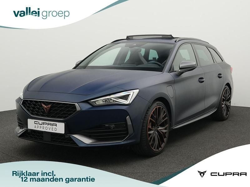 Blauw Gebruikt 2022 Cupra Leon VZ Stationwagen | € 29.900 (Iets duurder) - Afbeelding 1/4