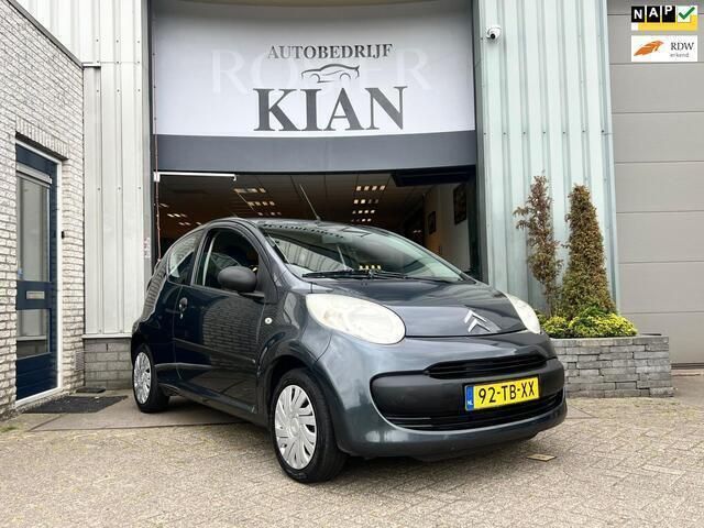 Grijs Gebruikt 2006 Citroën C1 Hatchback | € 1.999 (Eerlijke prijs) - Afbeelding 1/4