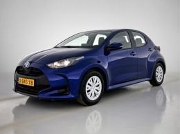 Blauw Gebruikt 2024 Toyota Yaris Active Hatchback | € 21.945 (Eerlijke prijs) - Afbeelding 1/3