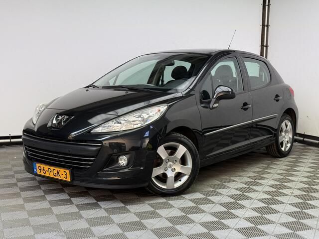 Zwart Gebruikt 2011 Peugeot 207 Hatchback | € 6.475 (Iets duurder) - Afbeelding 1/4