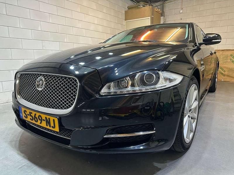 Occasion Jaguar XJ Portfolio 275 PK (202 kW) 2011 Zwart Sedan