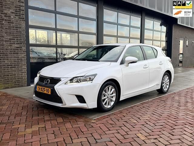 Occasion Lexus CT200h 99 PK (72 kW) 2014 Wit Hatchback