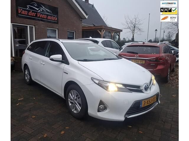 Wit Gebruikt 2014 Toyota Auris Touring Sports Stationwagen | € 12.750 (Eerlijke prijs) - Afbeelding 1/4