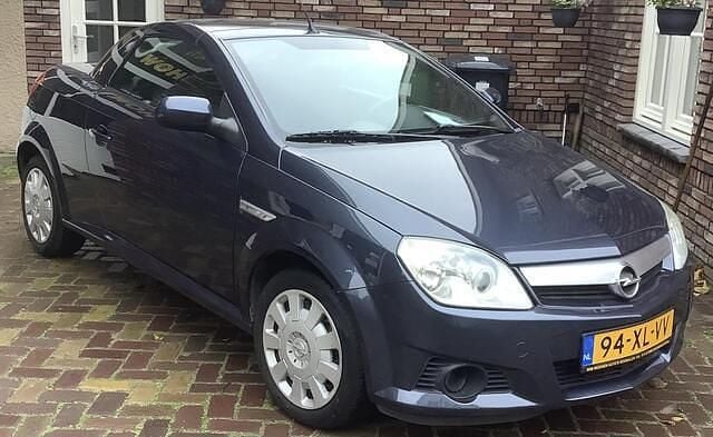 Occasion Opel Tigra Sport 90 PK (66 kW) 2007 Grijs (metallic) Cabriolet