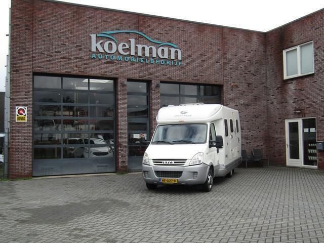 Wit Gebruikt 2009 Iveco Daily MPV | € 35.750 - Afbeelding 1/4