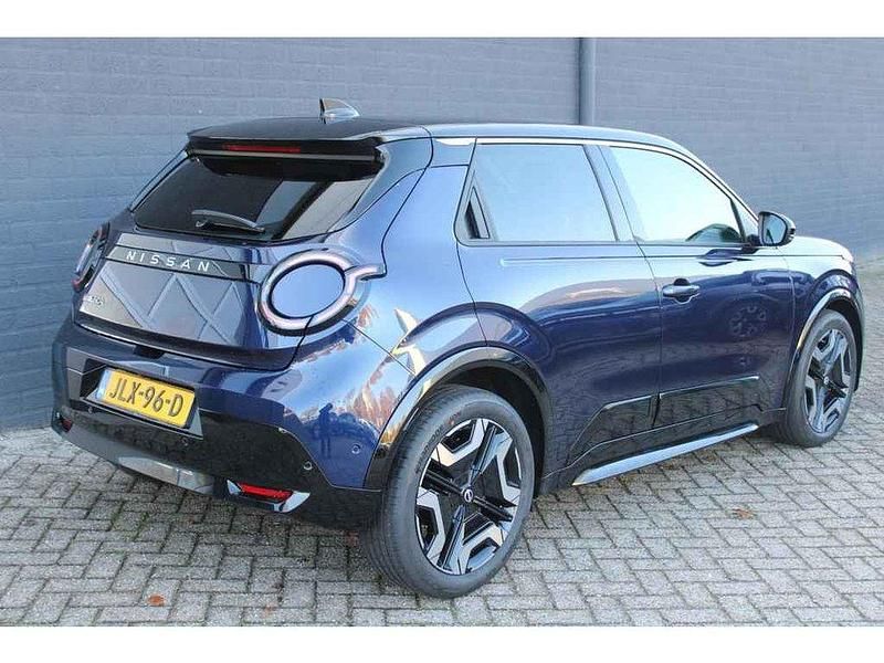 Nieuw Nissan Micra Evolve 110 kW (150 PK) 2025 Noble marine metallic + black roof (donker bl Hatchback