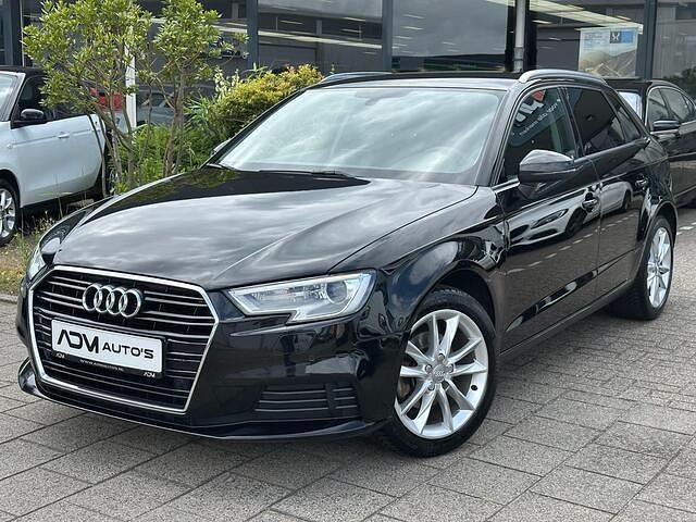 Zwart Gebruikt 2016 Audi A3 Sportback Hatchback | € 13.950 (Iets duurder) - Afbeelding 1/4