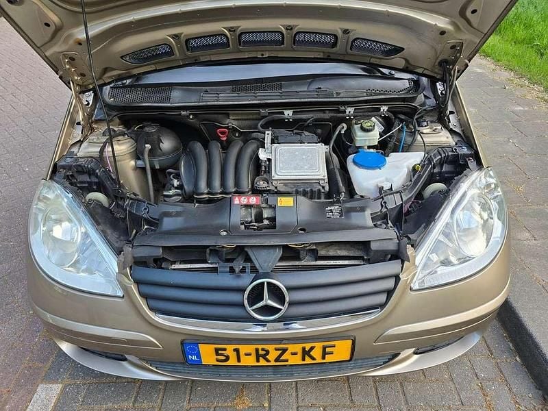 Beige Gebruikt 2005 Mercedes A150 Classic Stationwagen | € 3.000 (Iets duurder) - Afbeelding 1/4