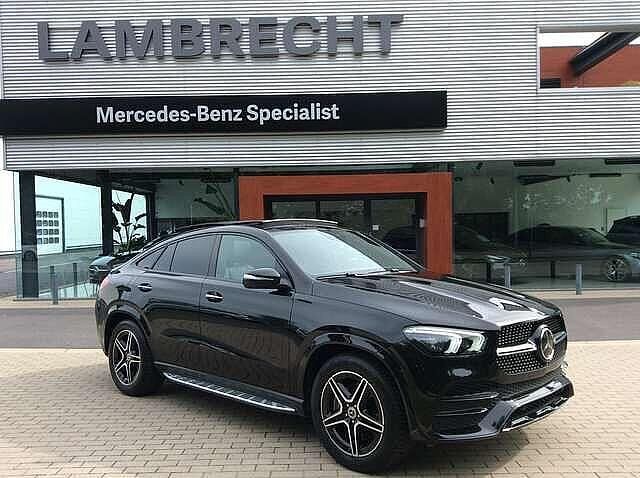 Zwart Gebruikt 2022 Mercedes GLE300 AMG line SUV | € 69.900 - Afbeelding 1/4