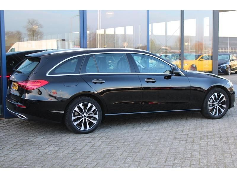 Occasion Mercedes C300 Luxury 204 PK (150 kW) 2022 Zwart Stationwagen