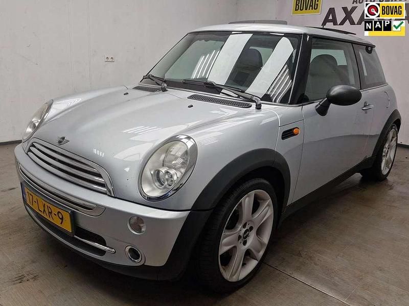 Grijs Gebruikt 2007 Mini ONE Seven Hatchback | € 2.495 (Eerlijke prijs) - Afbeelding 1/4