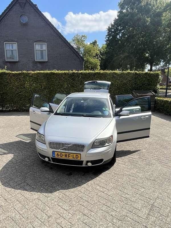 Grijs Gebruikt 2005 Volvo V50 Stationwagen | € 1.000 (Goede deal) - Afbeelding 1/4