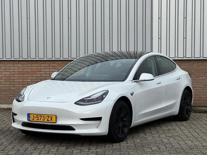 Wit Gebruikt 2020 Tesla Model 3 Standard Range Sedan | € 19.950 (Goede deal) - Afbeelding 1/4
