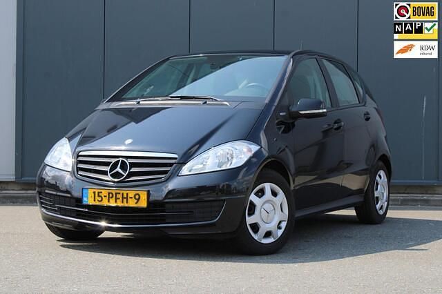 Zwart Gebruikt 2011 Mercedes A160 Business MPV | € 3.950 (Eerlijke prijs) - Afbeelding 1/4