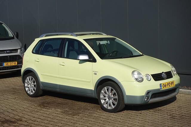 Occasion VW Polo 101 PK (74 kW) 2005 Geel Hatchback