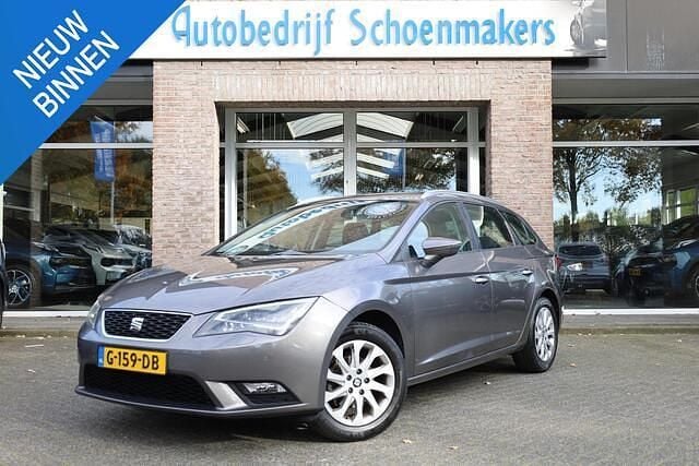 Grijs Gebruikt 2014 Seat Leon ST Business Stationwagen | € 9.945 (Eerlijke prijs) - Afbeelding 1/4