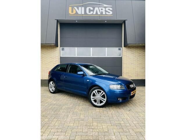 Blauw Gebruikt 2003 Audi A3 Ambiente Hatchback | € 3.499 (Eerlijke prijs) - Afbeelding 1/4