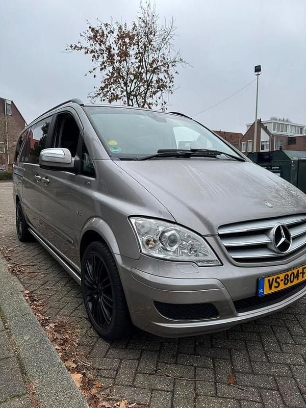 Gebruikt 2011 Mercedes Viano MPV | € 16.500 - Afbeelding 1/4