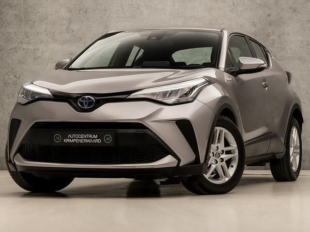 Grijs, metallic lak Gebruikt 2021 Toyota C-HR Active SUV | € 21.945 (Goede deal) - Afbeelding 1/4