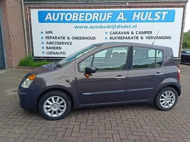 Bruin Occasion 2005 Renault Modus Luxe MPV | € 2.950 (Eerlijke prijs) - Afbeelding 1/4