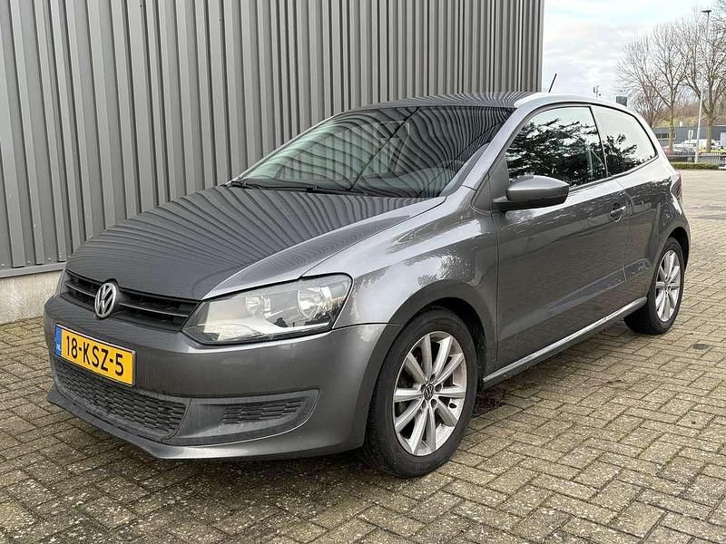 Occasion VW Polo Comfortline 86 PK (63 kW) 2010 Grijs Sedan
