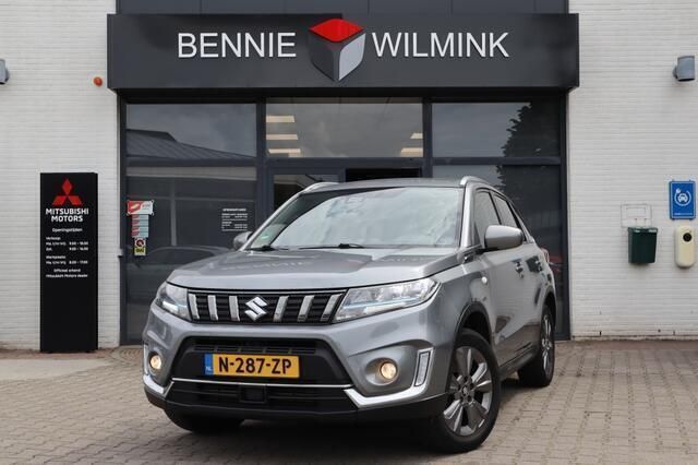 Grijs Gebruikt 2022 Suzuki Vitara SUV | € 21.895 (Eerlijke prijs) - Afbeelding 1/4