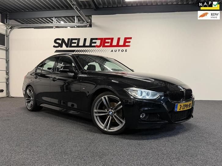 Zwart Occasion 2015 BMW 316 Executive Sedan | € 9.450 (Goede deal) - Afbeelding 1/4