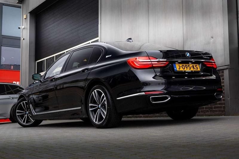 Occasion BMW 740 iPerformance 327 PK (240 kW) 2018 Zwart Sedan