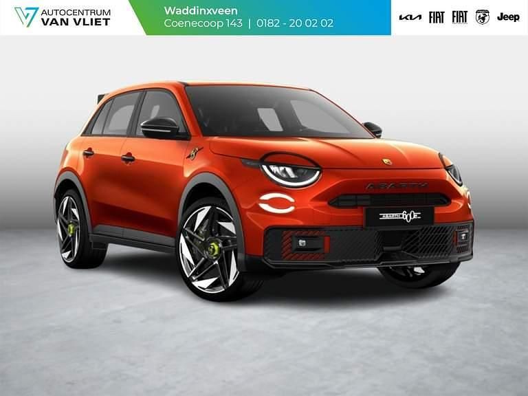 Shock orange (oranje metallic) Nieuw 2025 Abarth 600e SUV | € 46.690 - Afbeelding 1/4