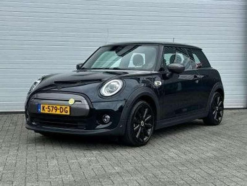 Zwart Gebruikt 2020 Mini Cooper SE Hatchback | € 19.950 (Eerlijke prijs) - Afbeelding 1/4