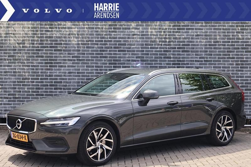 Grijs Gebruikt 2019 Volvo V60 Momentum Stationwagen | € 29.694 (Iets duurder) - Afbeelding 1/4