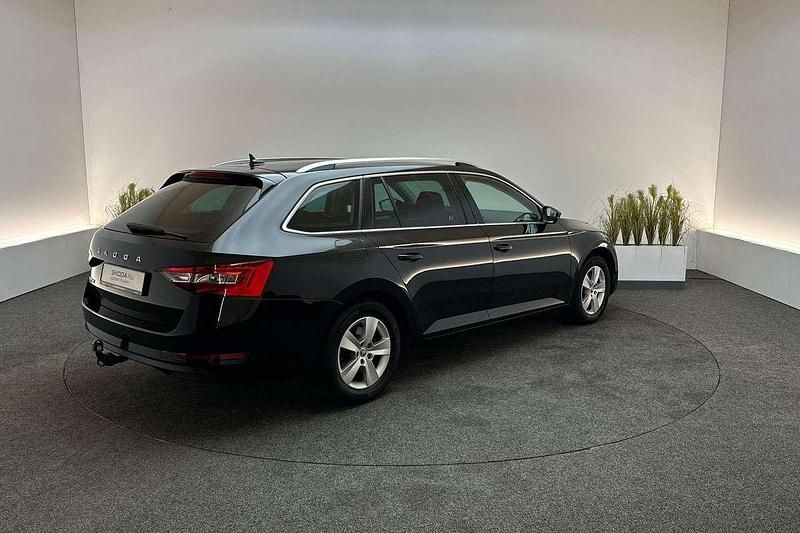 Occasion Skoda Superb Business Line 150 PK (110 kW) 2023 Black magic Stationwagen