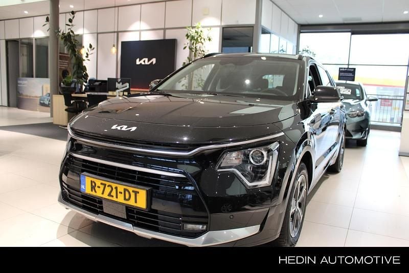 Zwart Gebruikt 2022 Kia Niro SUV | € 26.945 (Eerlijke prijs) - Afbeelding 1/4