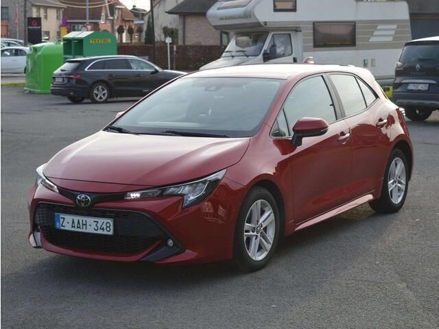Rood Gebruikt 2019 Toyota Corolla Sedan | € 16.900 (Goede deal) - Afbeelding 1/4