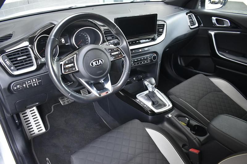 Occasion Kia Ceed GT-Line 160 PK (117 kW) 2021 Wit Hatchback