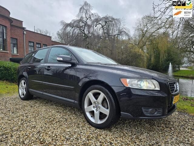 Zwart Gebruikt 2007 Volvo V50 Stationwagen | € 4.999 (Iets duurder) - Afbeelding 1/4