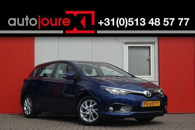 Blauw Gebruikt 2017 Toyota Auris Hatchback | € 9.999 (Eerlijke prijs) - Afbeelding 1/4