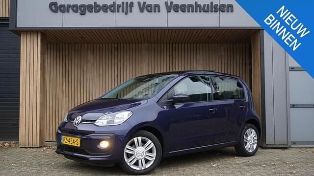 Blauw (metallic) Occasion 2017 VW up! high up! Hatchback | € 14.950 (Super prijs) - Afbeelding 1/4