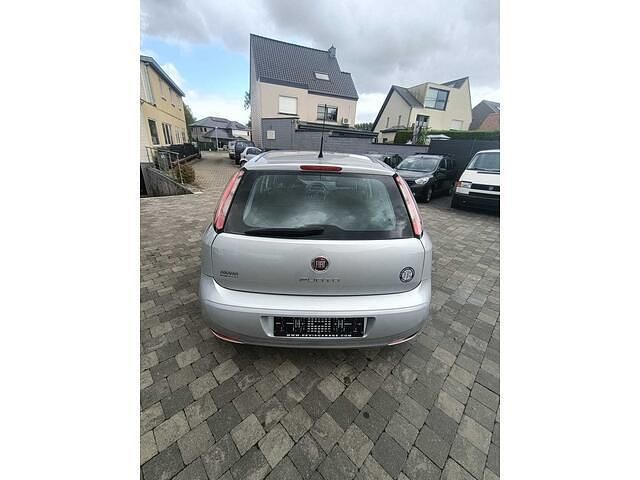 Occasion Fiat Grande Punto Young 69 PK (50 kW) 2015 Grijs Hatchback