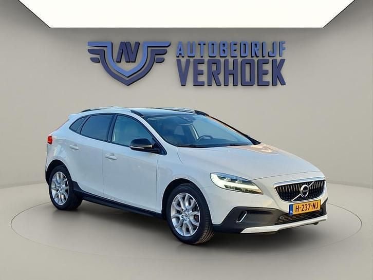 Gebruikt 2020 Volvo V40 CC Stationwagen | € 21.900 (Goede deal) - Afbeelding 1/4
