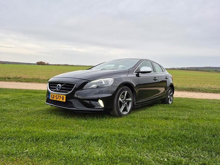 Gebruikt 2015 Volvo V40 | € 6.950 (Iets duurder) - Afbeelding 1/4