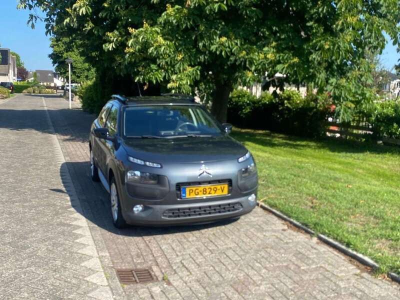 Zwart Gebruikt 2015 Citroën C4 Cactus Feel Hatchback | € 7.500 (Super prijs) - Afbeelding 1/4