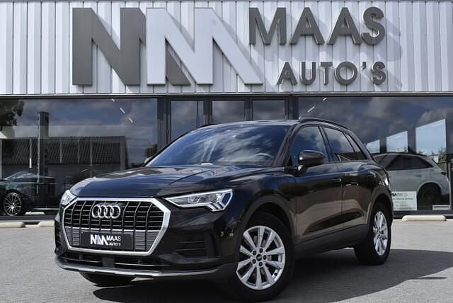 Zwart Gebruikt 2022 Audi Q3 Advanced SUV | € 29.750 (Goede deal) - Afbeelding 1/4