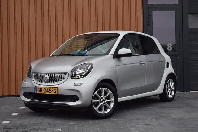 Occasion Smart ForFour Proxy 71 PK (52 kW) 2015 Grijs Hatchback