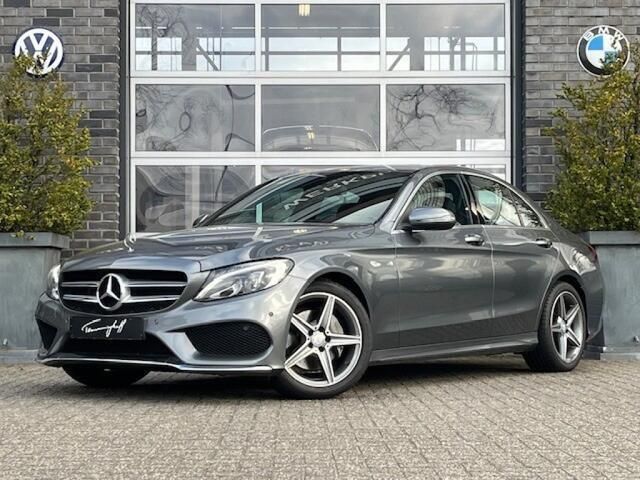 Grijs Gebruikt 2017 Mercedes C180 AMG Sedan | € 19.950 (Goede deal) - Afbeelding 1/4