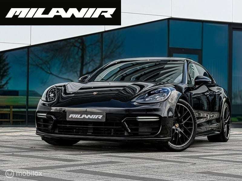 Zwart Occasion 2019 Porsche Panamera Sport Turismo Stationwagen | € 54.945 (Super prijs) - Afbeelding 1/4