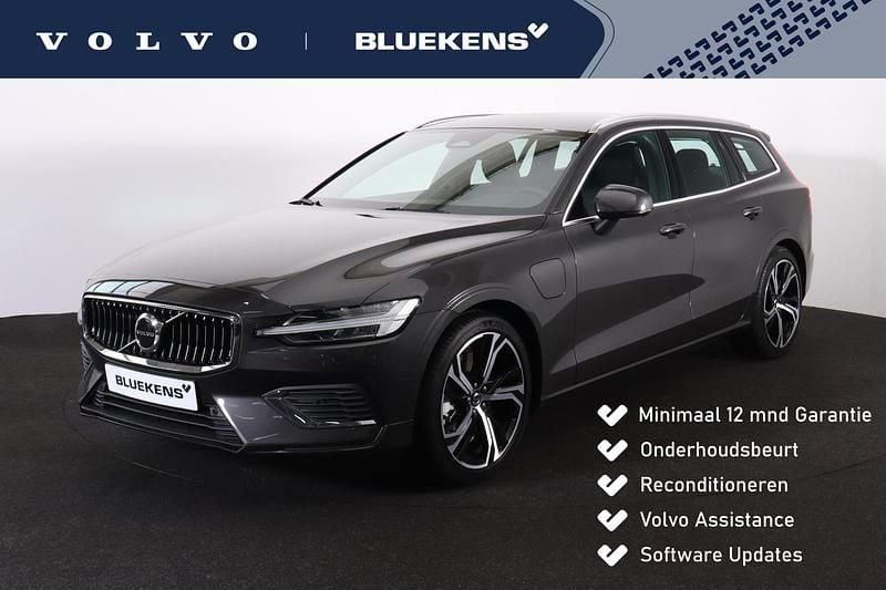 Grijs Gebruikt 2025 Volvo V60 Stationwagen | € 46.900 (Eerlijke prijs) - Afbeelding 1/4